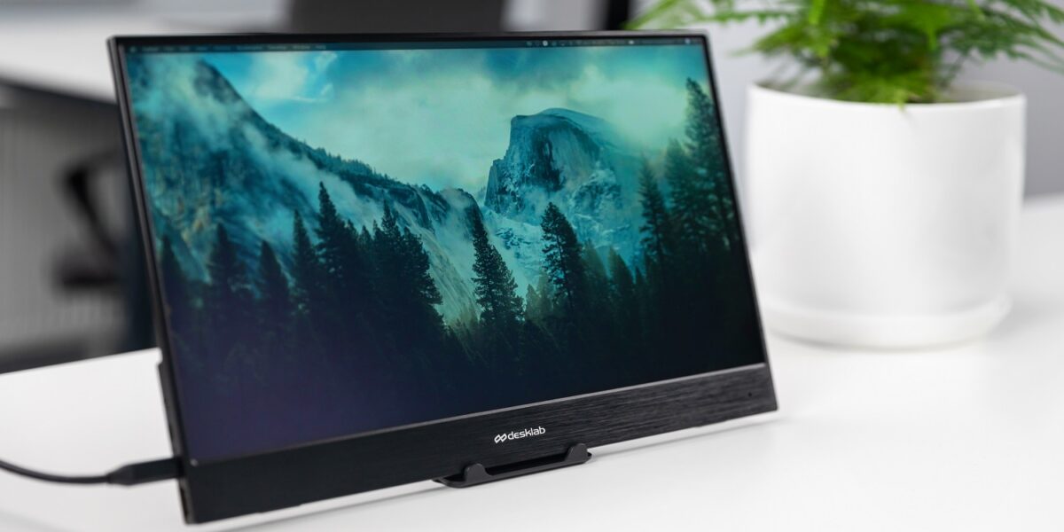 Desklab Review